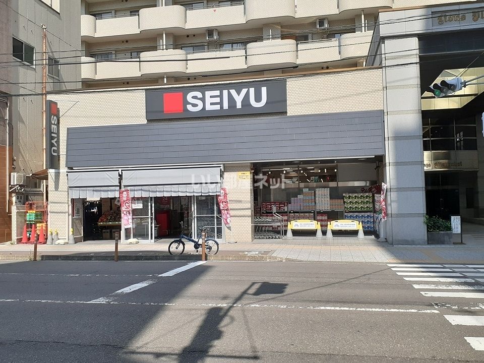 近くに施設あり