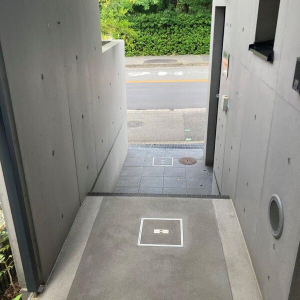 エントランス