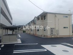 ローレルの外観画像