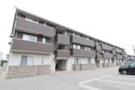 Piccolo Pino島町（ﾋﾟｯｺﾛ ﾋﾟｰﾉ） A棟の外観