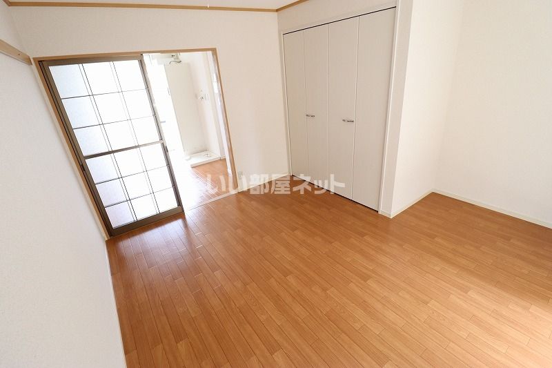 ベッドルーム