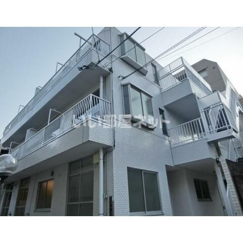 ホワイトシェモアの外観画像