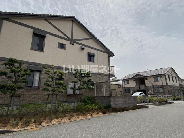 フォレスト枝吉A棟の外観画像
