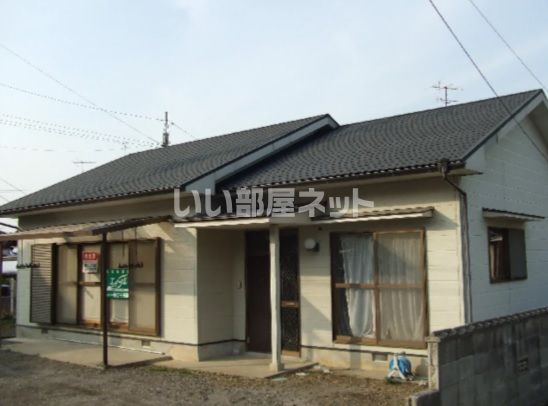 飯岡2557-18貸家の外観画像