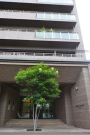 ロイヤルガーデン中山下の外観画像