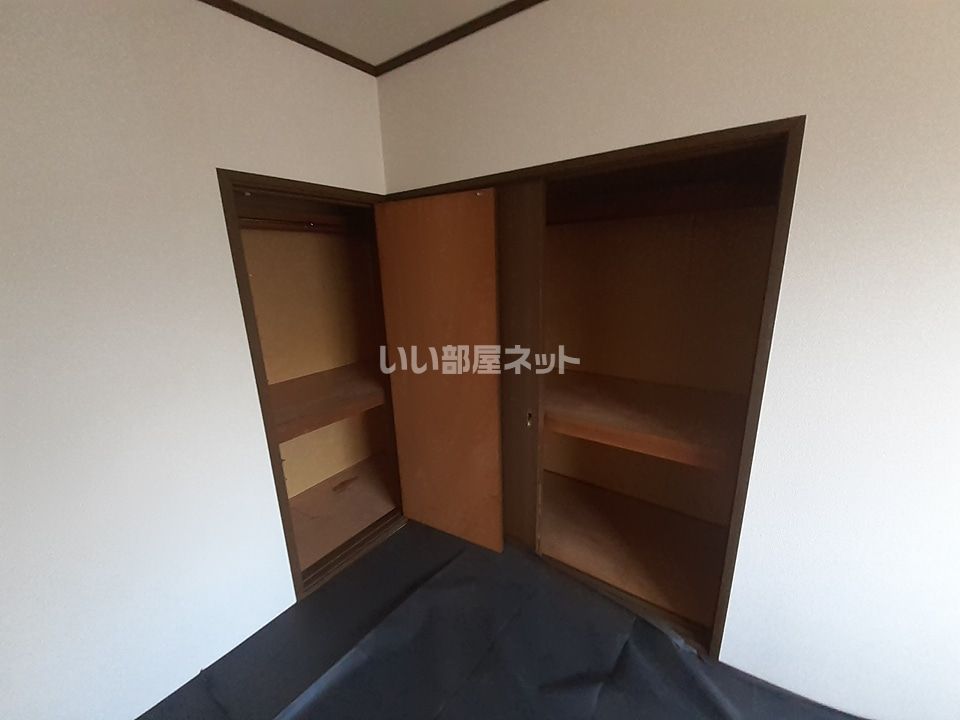 ベッドルーム