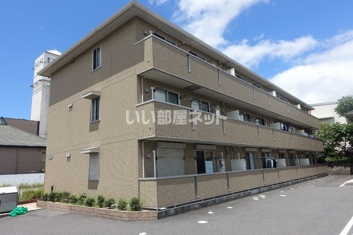 メイプルコートの外観画像