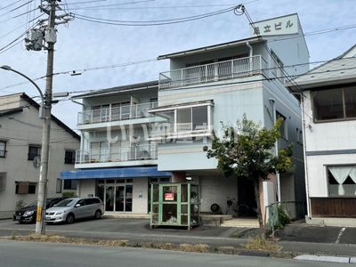 足立ビルの外観画像