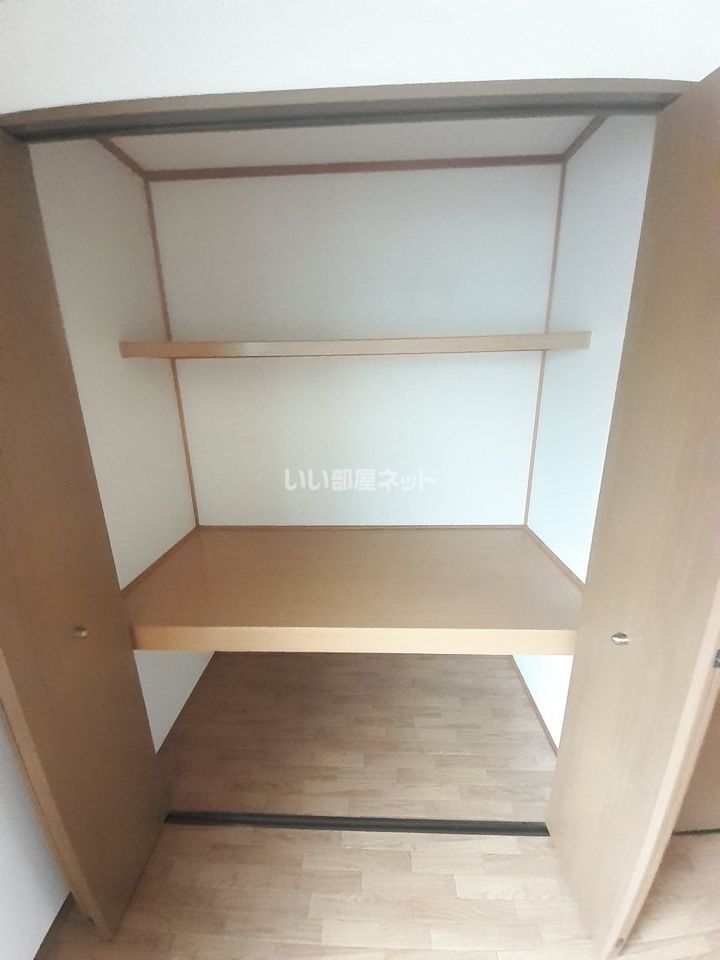 ベッドルーム