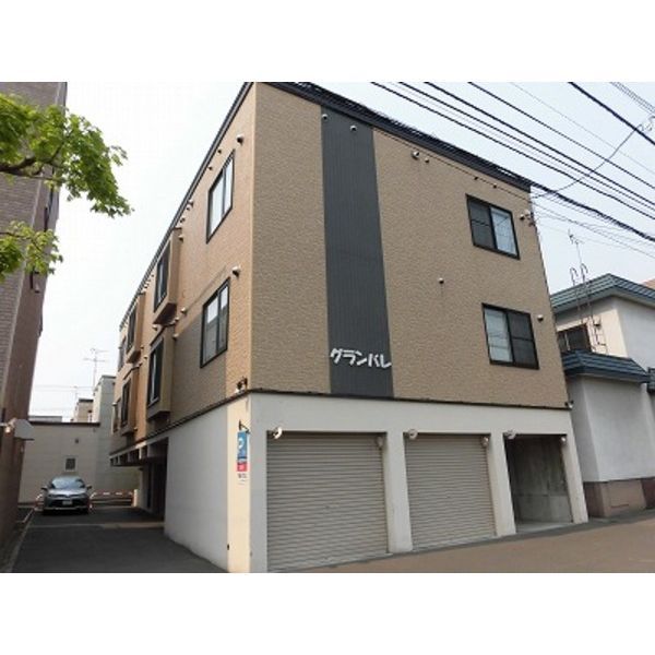 グランバレの外観画像