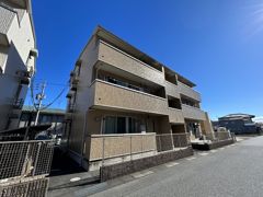 リビングタウン両三柳 A棟の外観画像