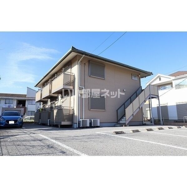 アバンス山和の外観画像
