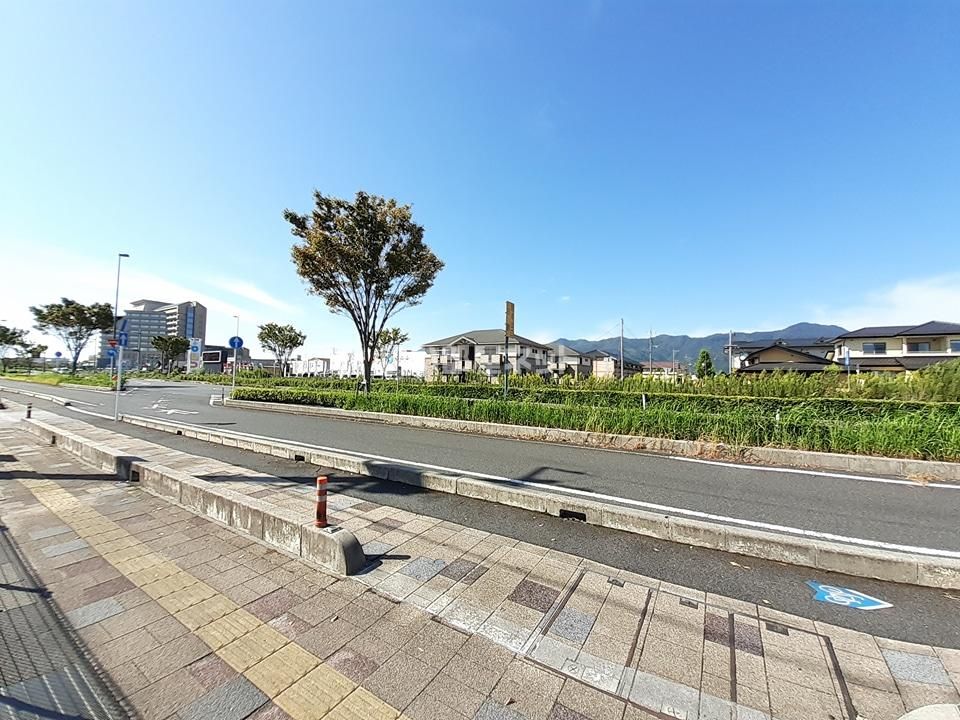 近くに施設あり