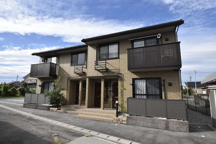 五百石駅より徒歩8分 築8年5ヶ月 2階建の賃貸物件