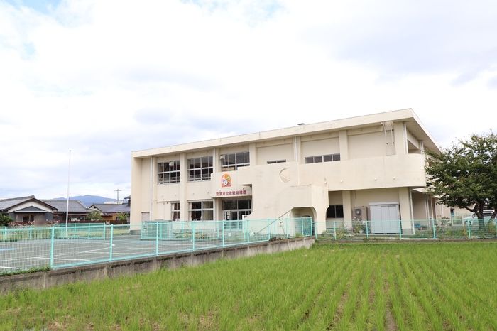 近くに施設あり