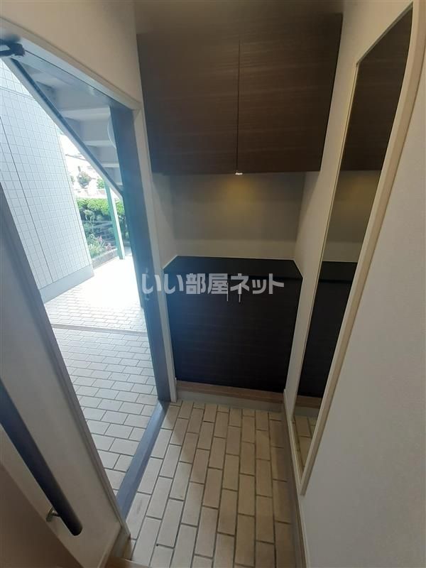 玄関