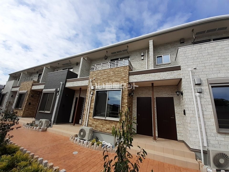 メゾン グレーヌ 塩屋Bの外観画像