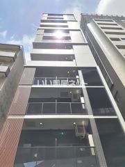 May Fairの外観画像