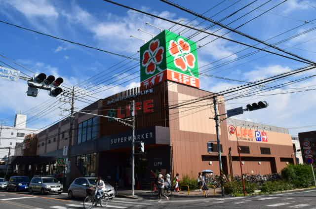 近くに施設あり