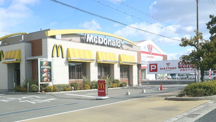 近くに施設あり