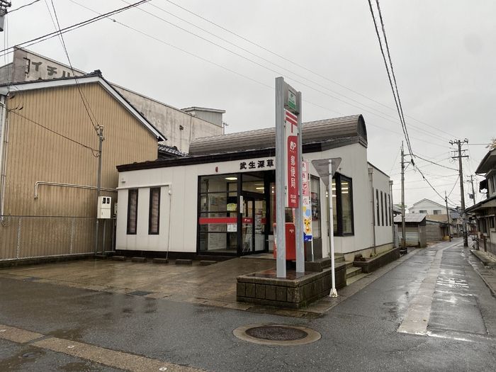 近くに施設あり
