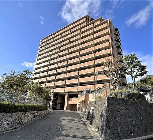 ライオンズヒルズ牛田早稲田の外観画像