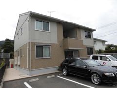 ワレア城前 B棟の外観画像