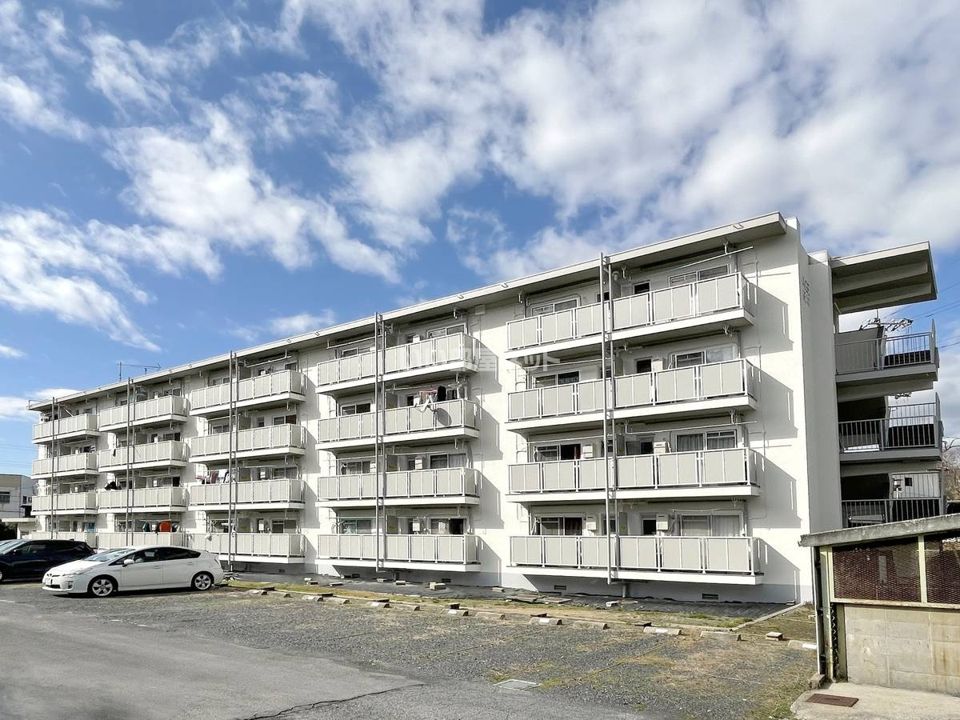 ビレッジハウス光1号棟の外観