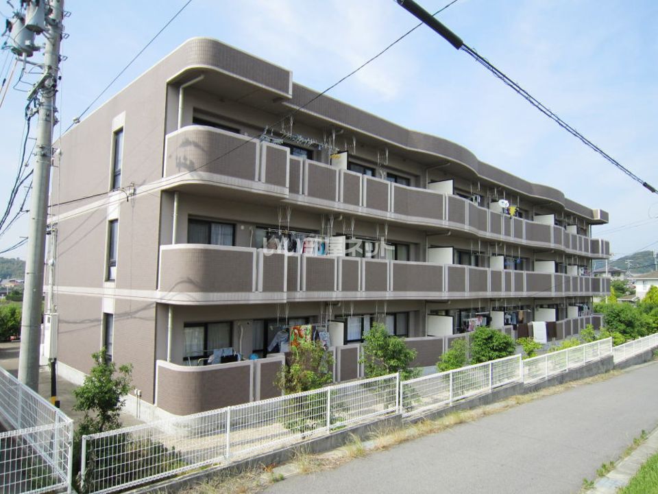 ラフィネタウン丸山東の外観画像