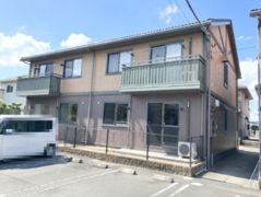 ピュア B棟の外観画像