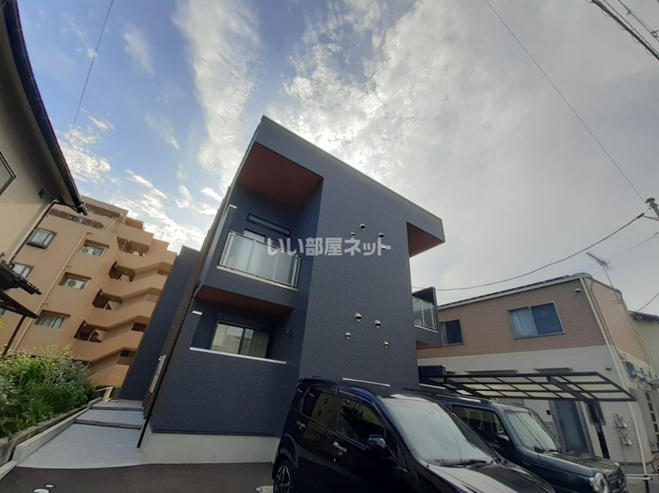 Grandtic L'Arc Ⅲ (ラルクスリー) 旧GRL 広島駅東の外観画像