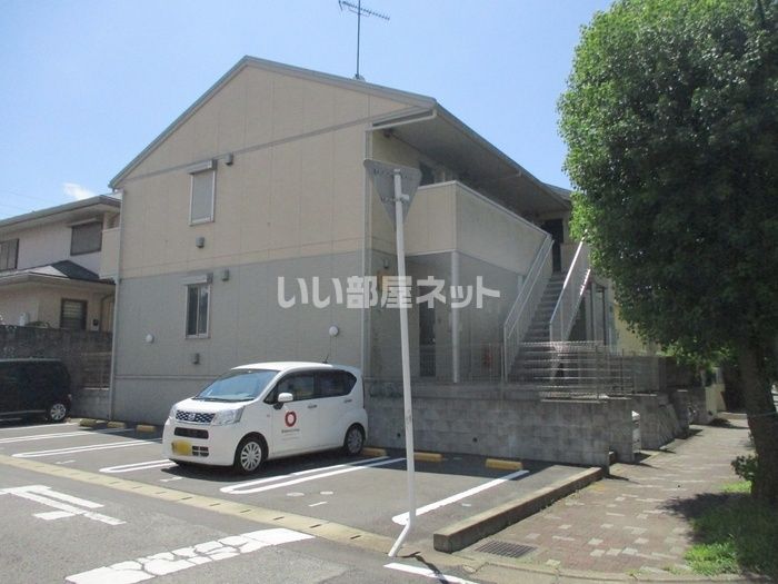 メゾン小倉台の外観画像