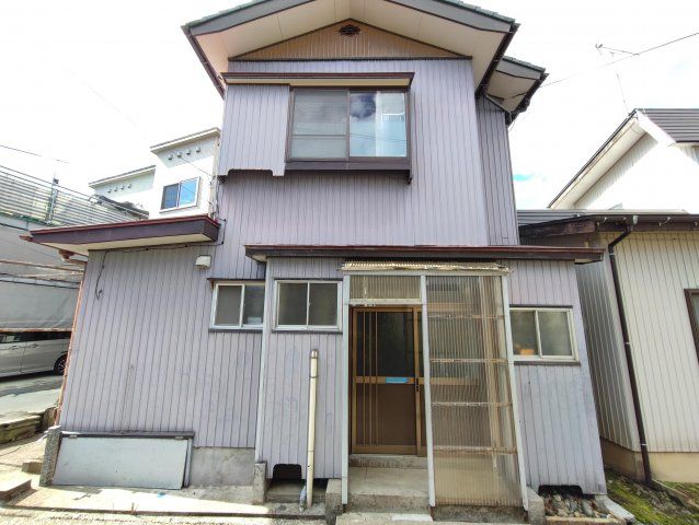 長岡市中沢1丁目戸建ての外観画像