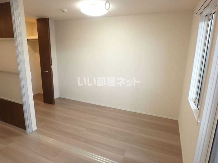 ベッドルーム