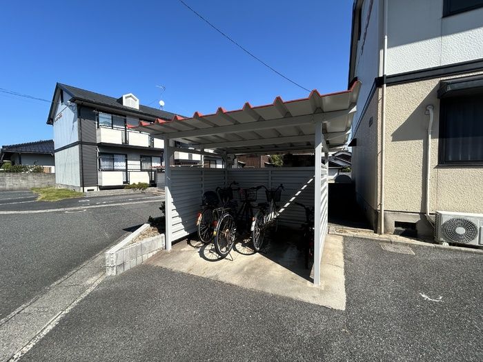 近くに施設あり