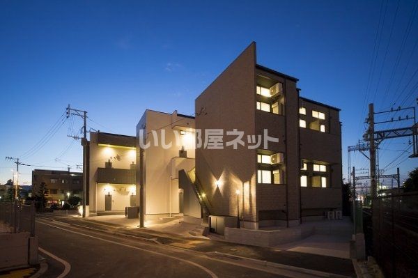 アークレーヴの外観画像