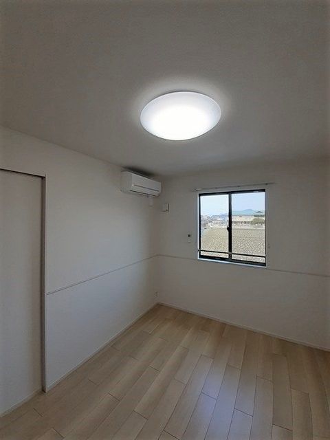 ベッドルーム