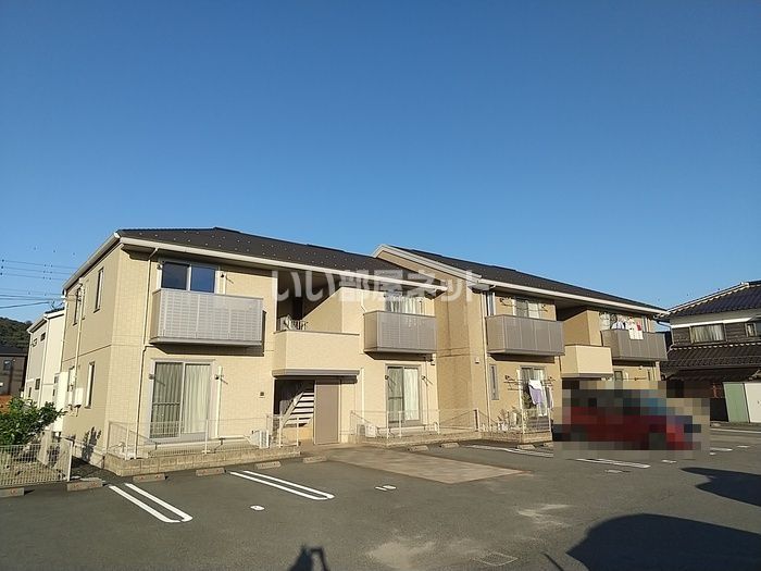 オマージュy・yの外観画像