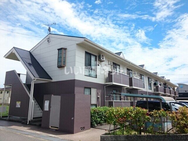 マロン・ハイツ今在家の外観画像