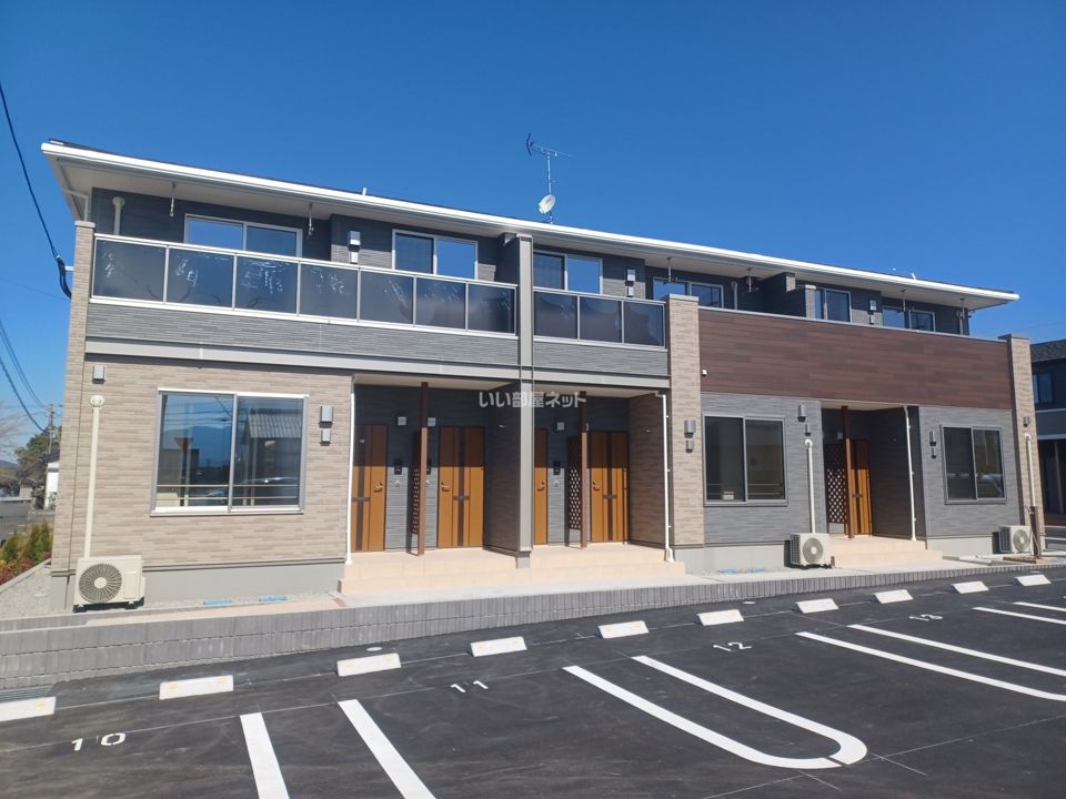 出水駅より徒歩14分 築2年11ヶ月 2階建の賃貸物件