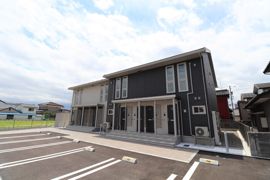 コーネル久方の外観画像