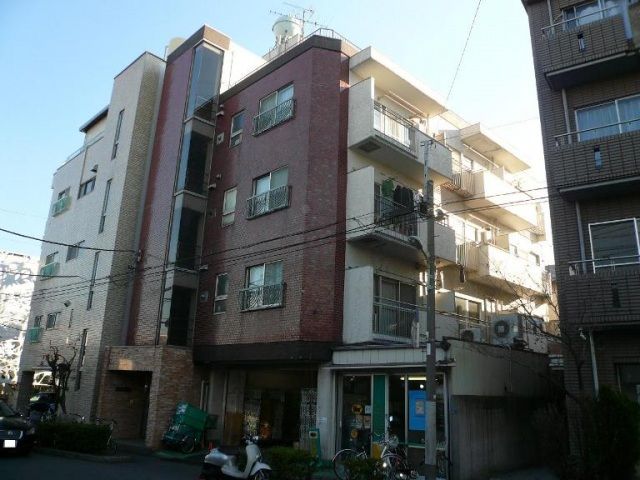 第三ハイツ山本の外観画像