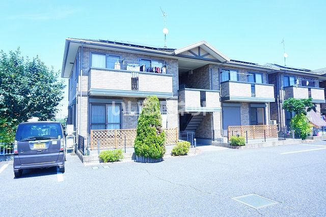 リビングタウン上野台 Dの外観画像