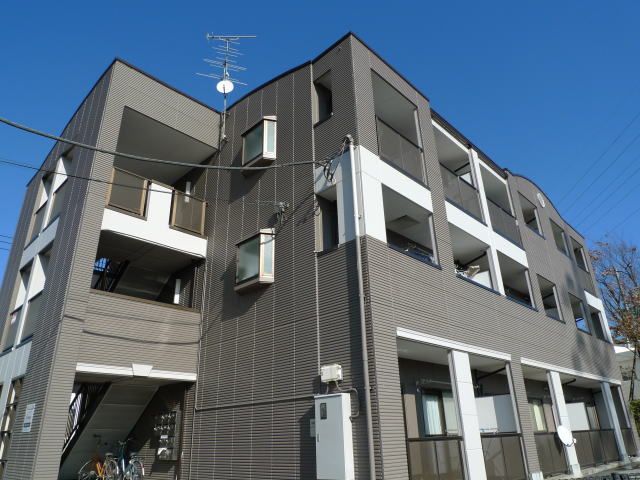 シャン・ド・フルールの外観画像