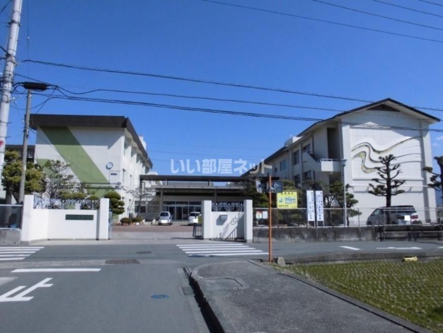 近くに施設あり