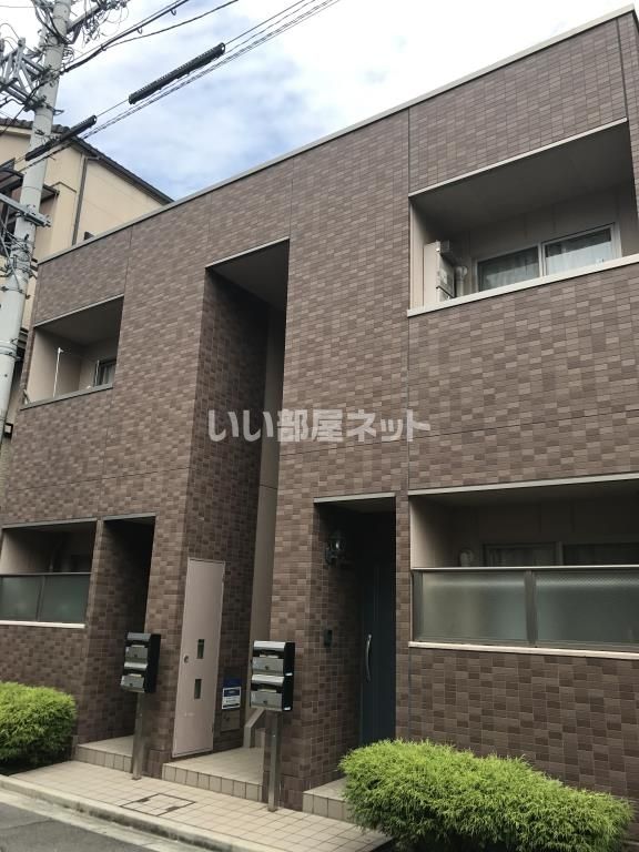 メゾンサンプレイスの外観画像