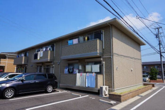 クレセント A棟の外観画像