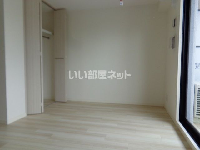 ベッドルーム