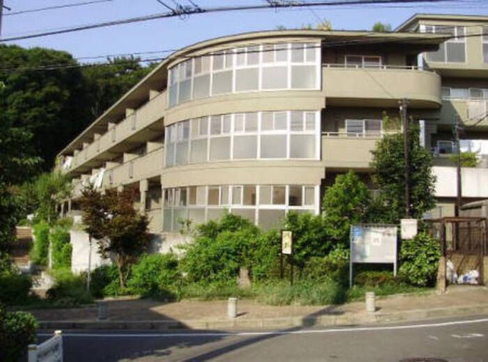 モニュメントスクウェア 弐番館の外観画像