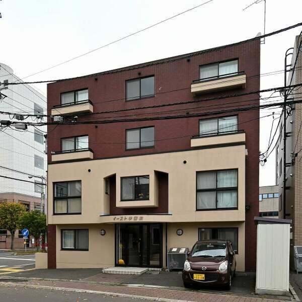 イースト学園前の外観画像